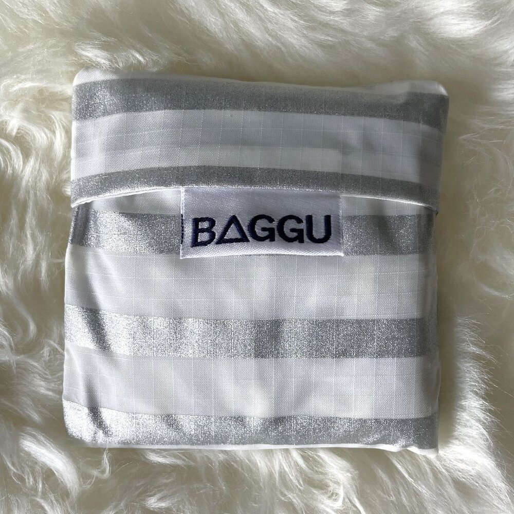 NWOT Baby Baggu - Silver Stripe